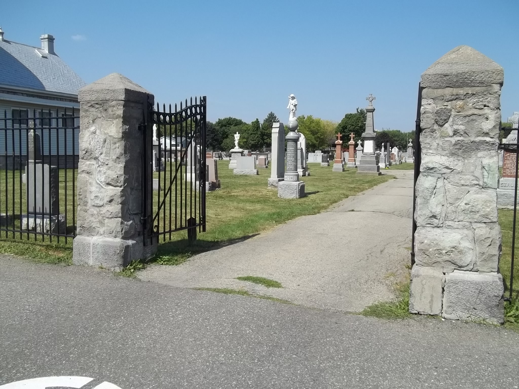 Dorval Cemetery